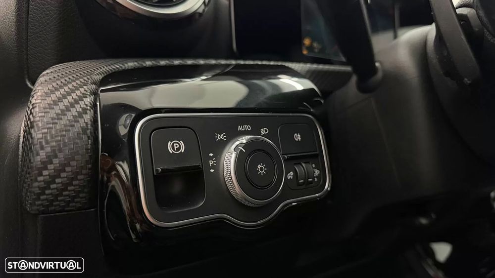 Mercedes-Benz A 180 d Progressive Aut. - 24