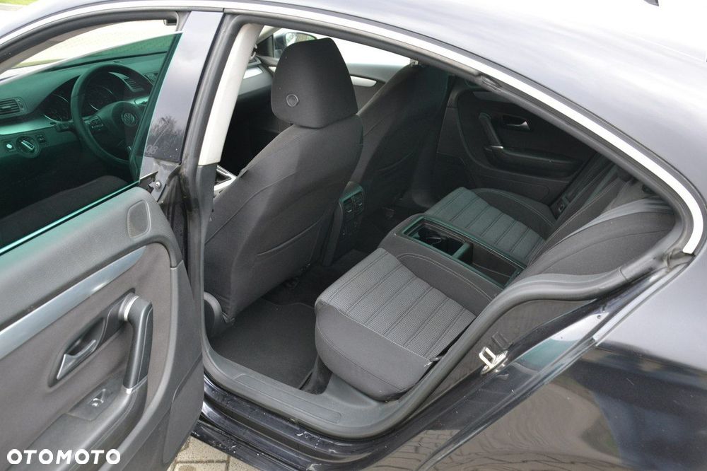 Volkswagen Passat CC - 21