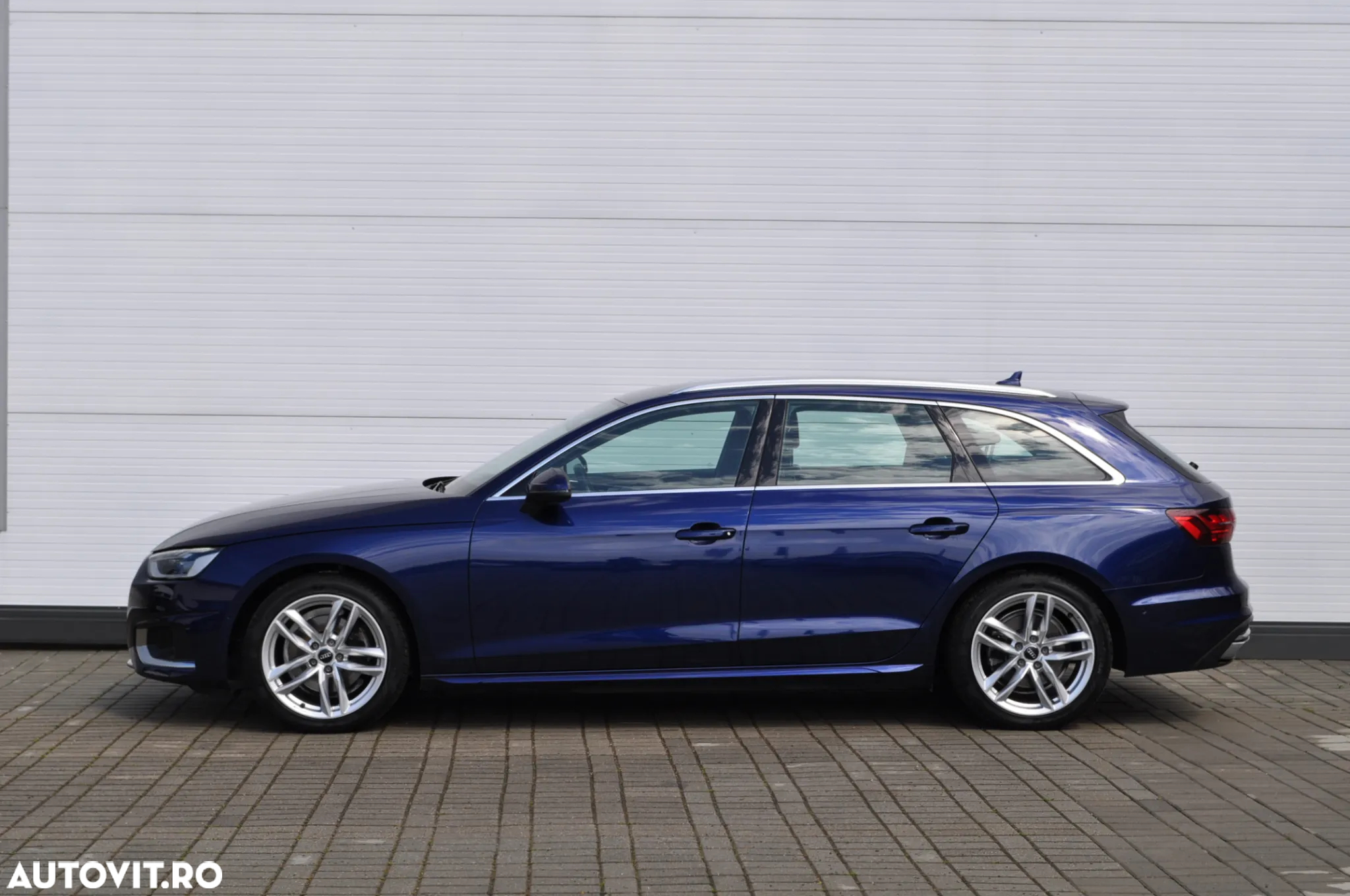 Audi A4 Avant 2.0 40 TFSI MHEV S tronic Advanced - 2