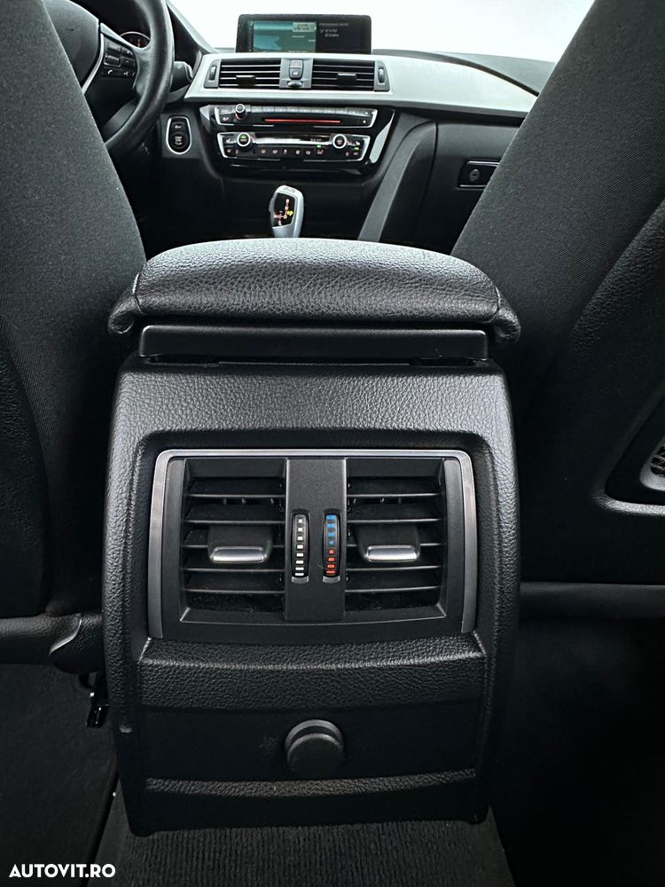 BMW Seria 3 320d Touring Aut. Efficient Dynamics Edition - 24