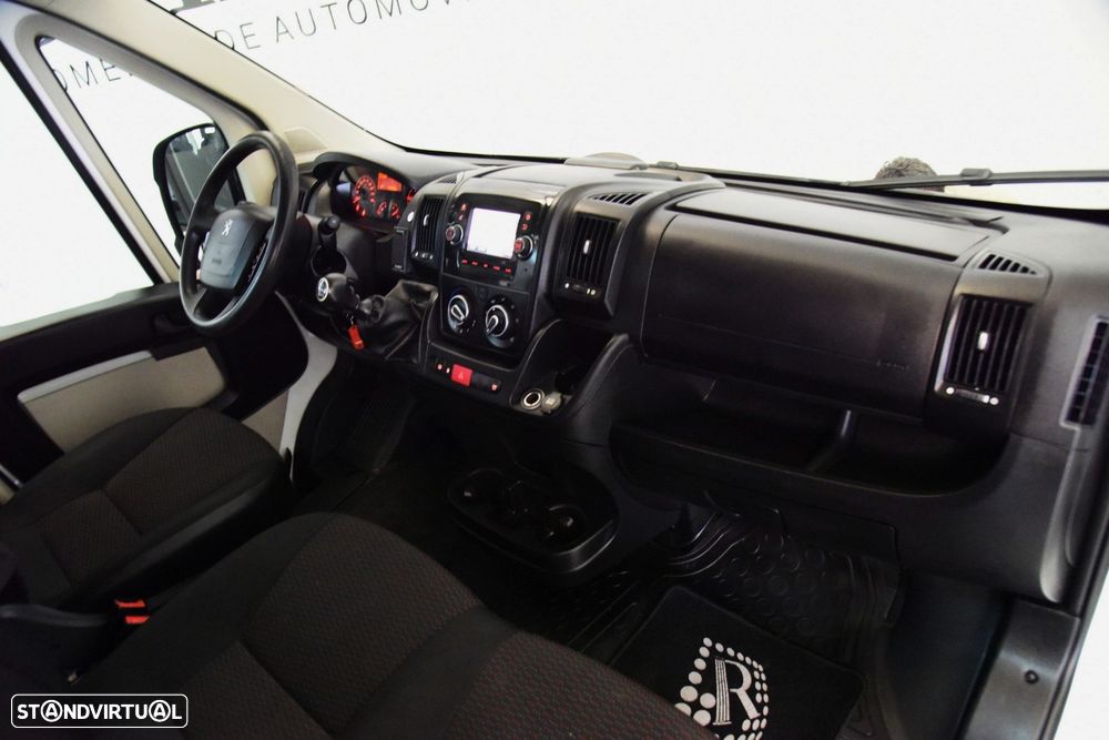 Peugeot Boxer 2.0 BlueHDi 335 L3H2 Pro - 18