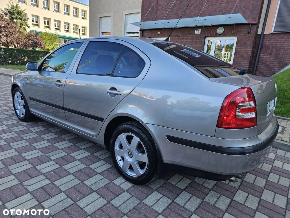 Skoda Octavia 2.0 TDI Elegance - 3
