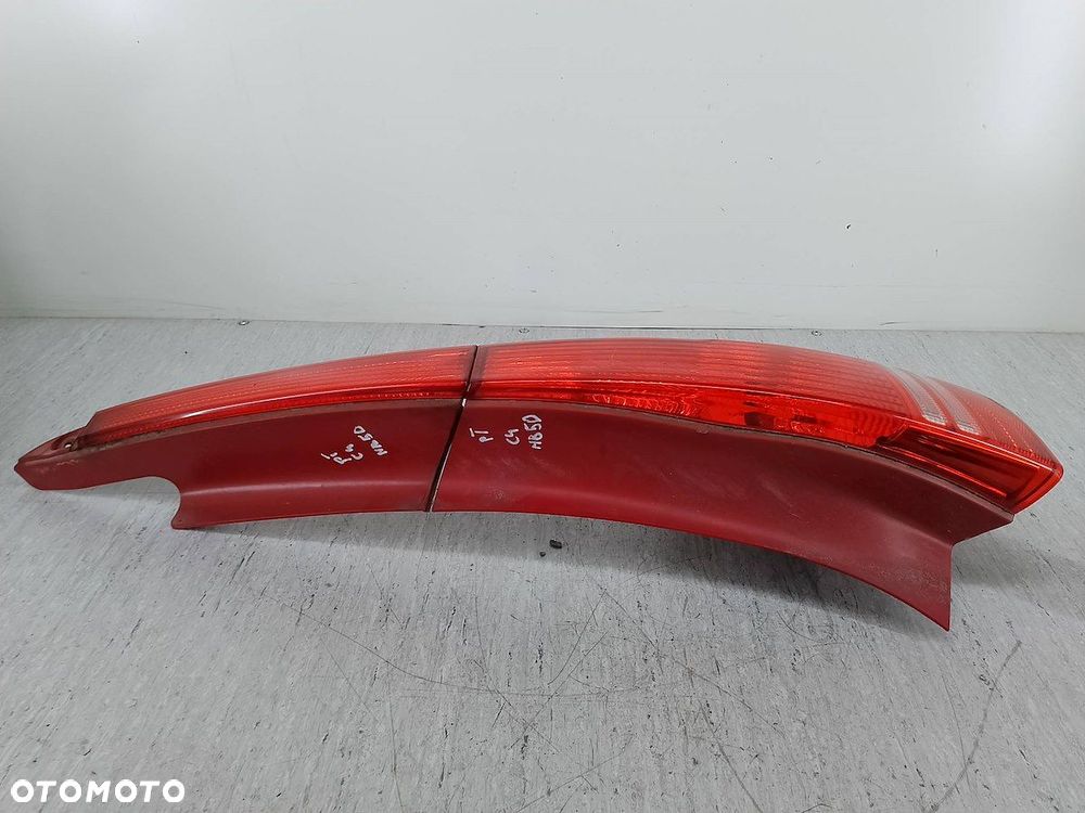 LAMPA TYLNA PRAWA CITROEN C4 I 9655863980  9655863780 HATCHBACK - 10