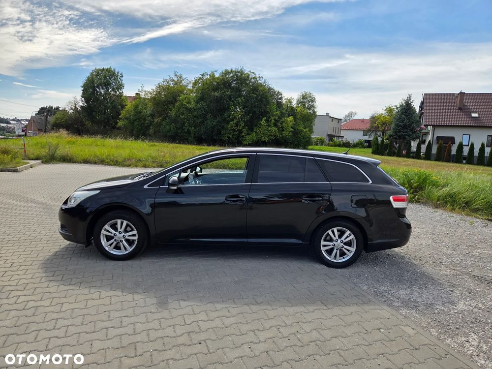 Toyota Avensis - 7
