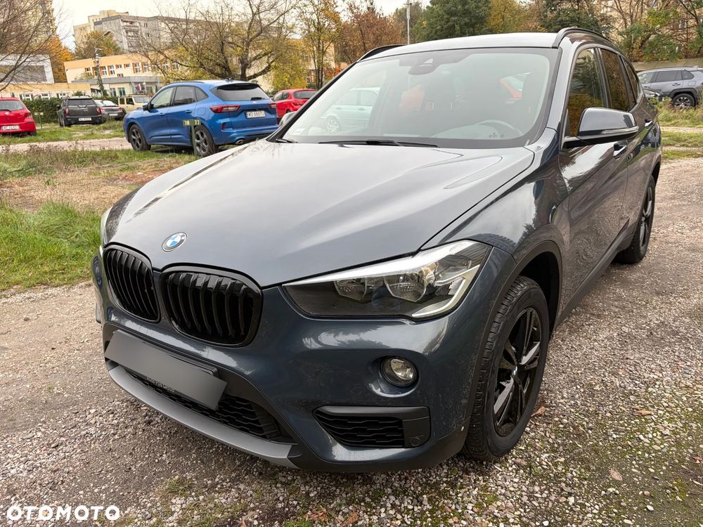 BMW X1 xDrive20i Advantage - 1