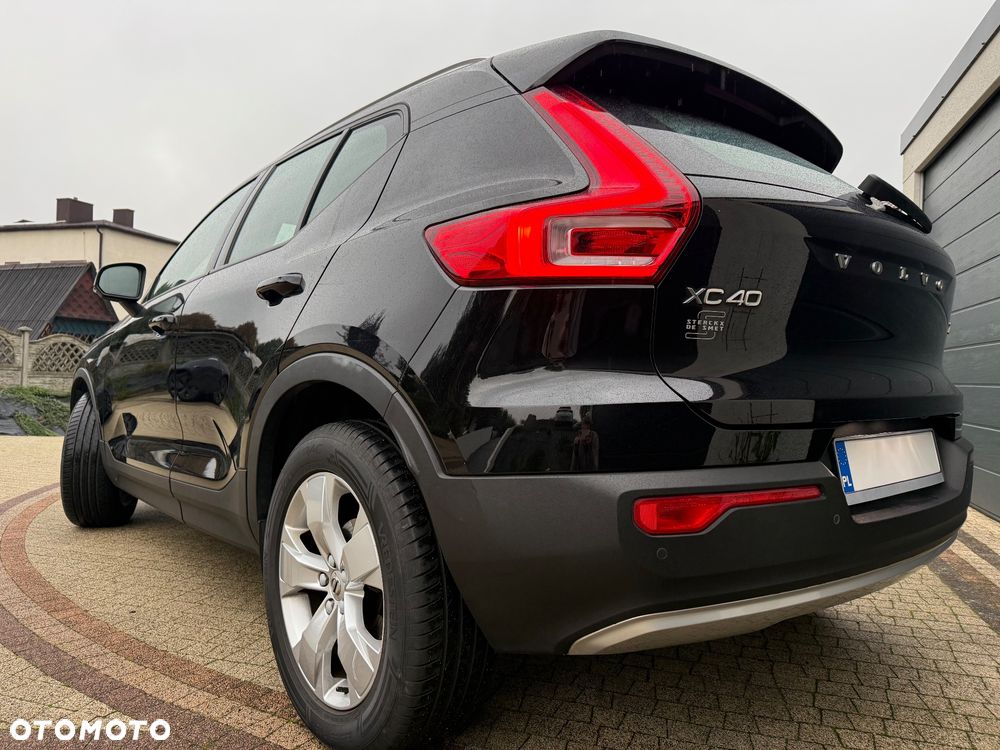 Volvo XC 40 T3 Geartronic Momentum Pro - 12