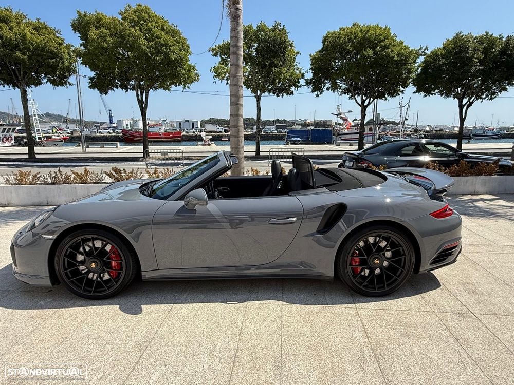 Porsche 911 (991) Turbo Cabriolet - 4