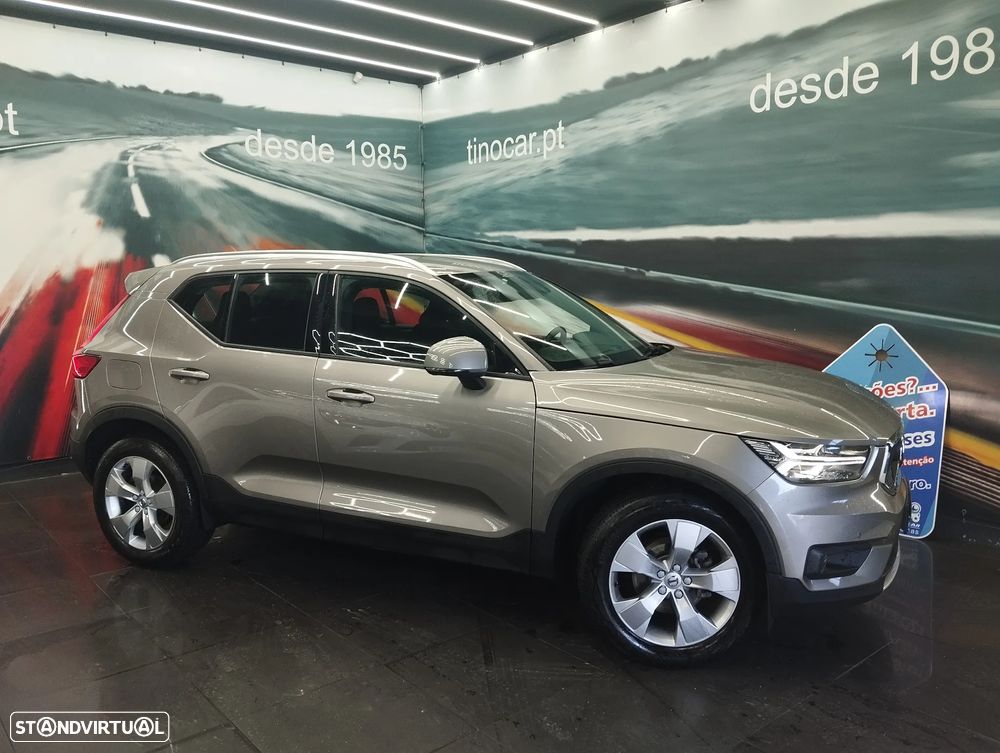 Volvo XC 40 2.0 D3 Momentum Geartronic - 3