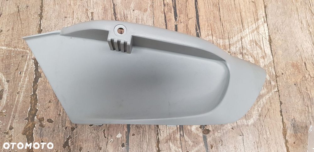 Podest podnóżek Piaggio SKR 125 150  296619 - 2