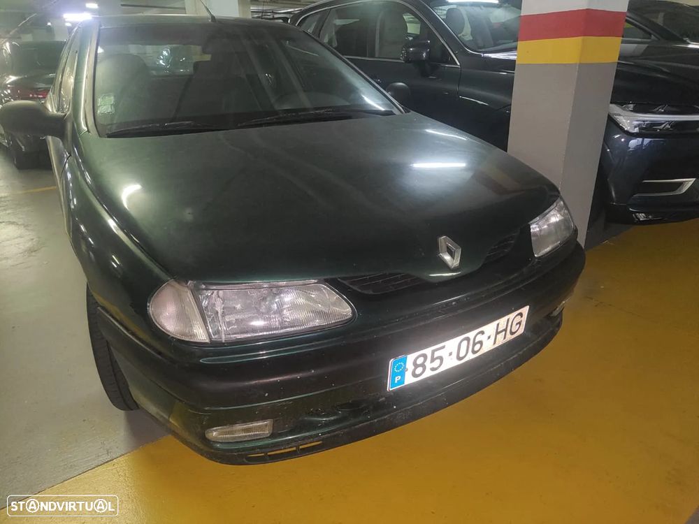 Renault Laguna 1.8 RT - 2