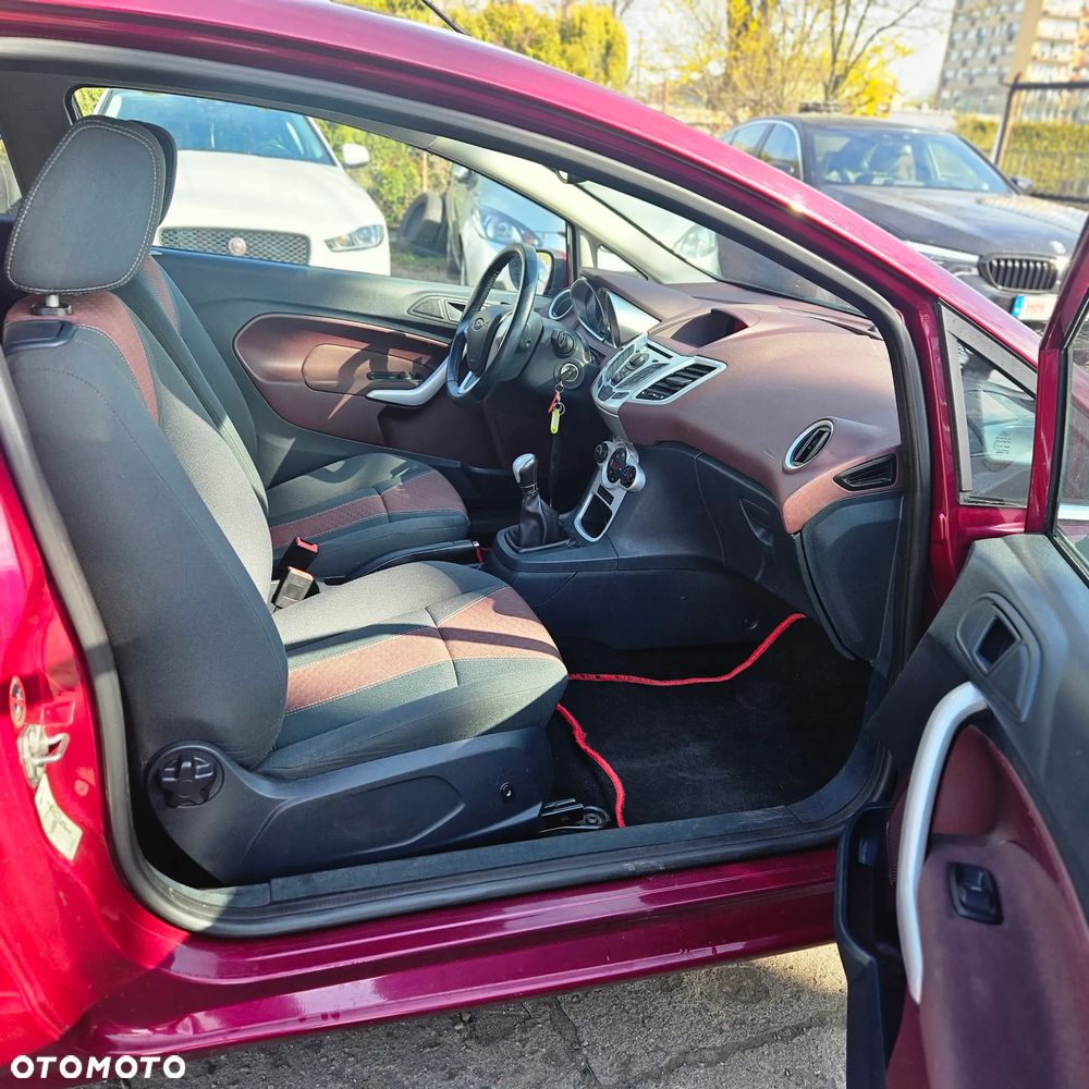 Ford Fiesta 1.25 Titanium - 30