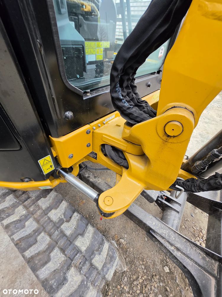 Caterpillar 302.7 CR - 7