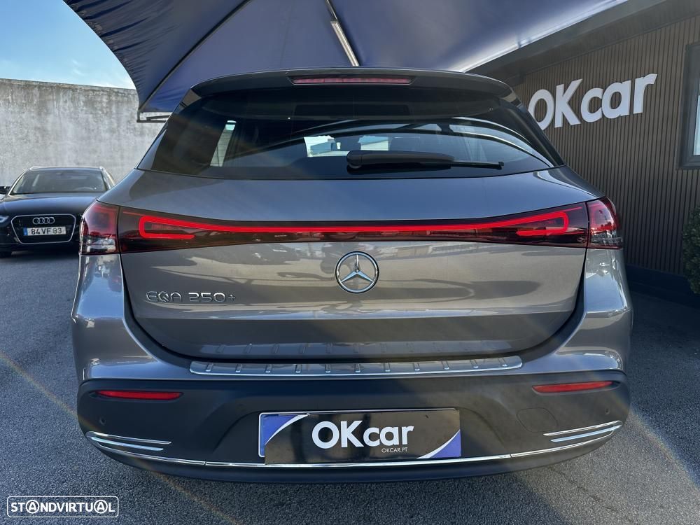 Mercedes-Benz EQA 250+ Progressive - 14