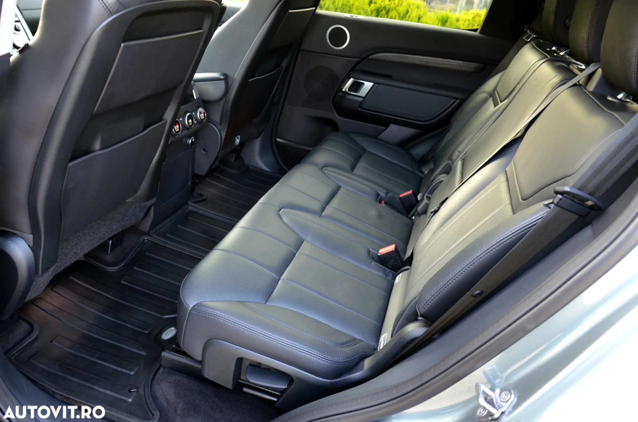 Land Rover Discovery 2.0 L SD4 Ingenium HSE Luxury - 15