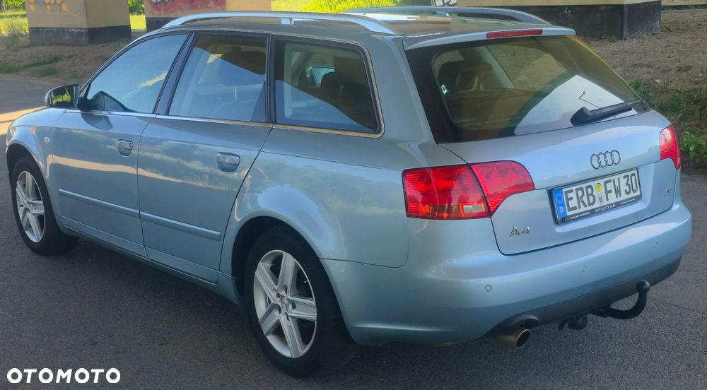 Audi A4 Avant - 6