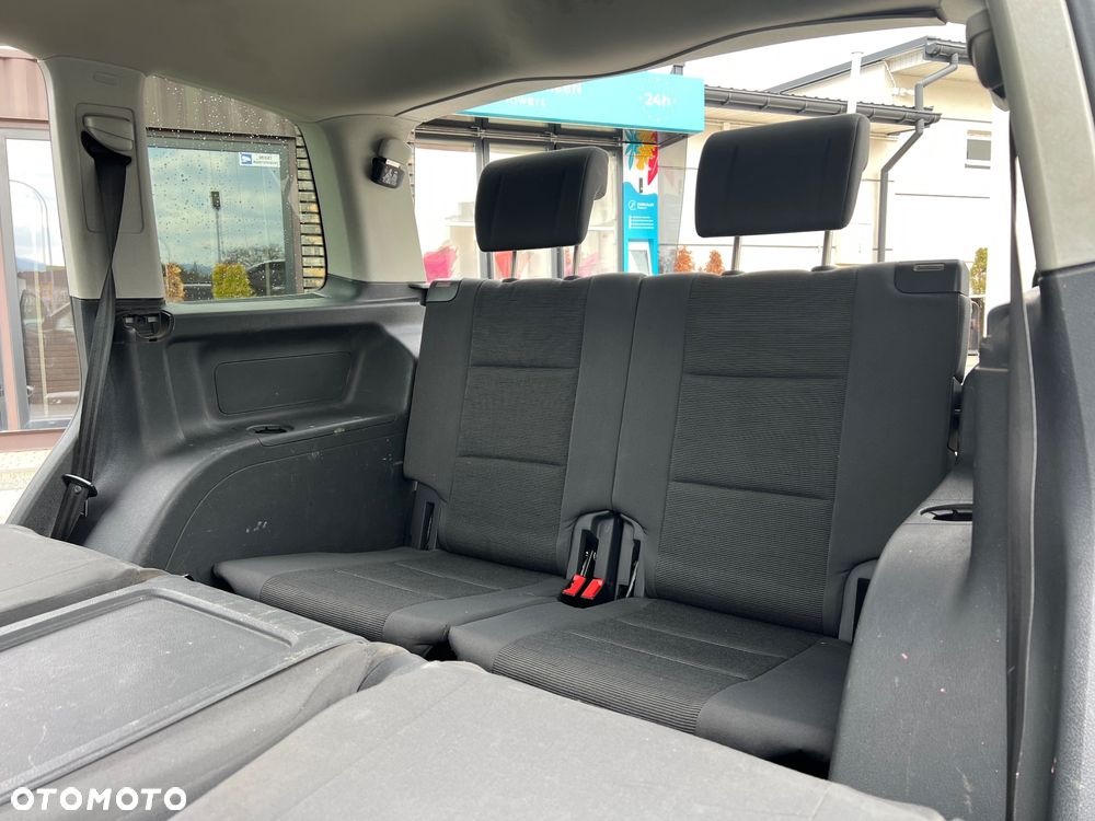 Volkswagen Touran 1.9 TDI Conceptline - 18