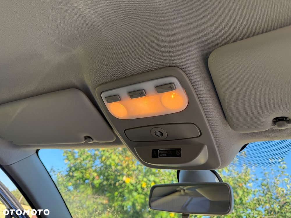 Renault Captur - 31