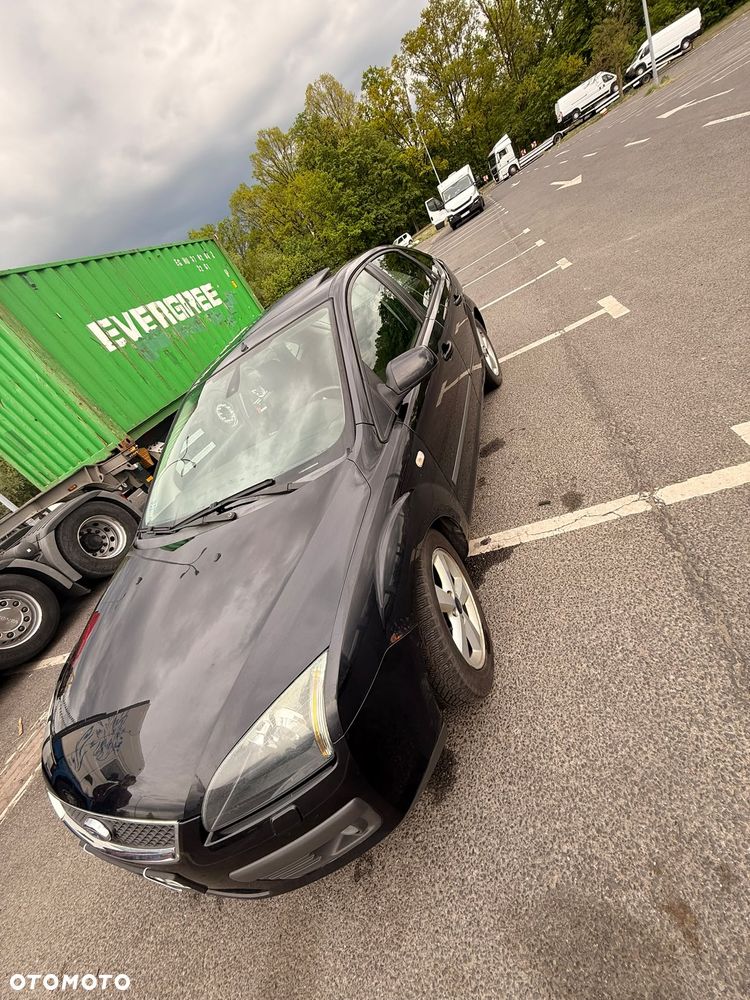 Ford Focus 1.6 Ghia - 15