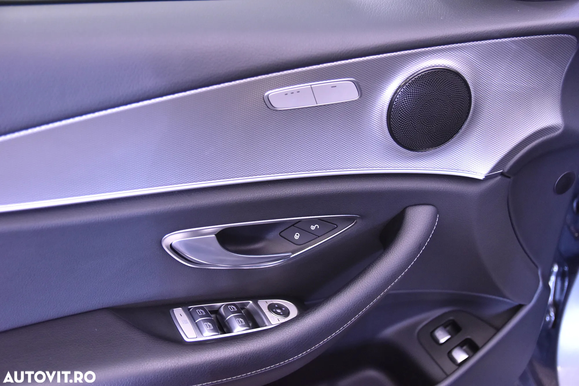 Mercedes-Benz E 200 Aut. - 14
