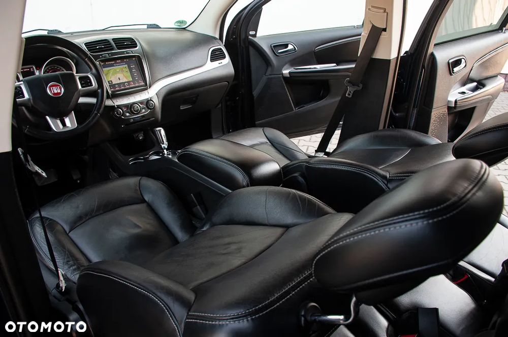 Fiat Freemont 2.0 Multijet 16V DPF Automatik Allrad Lounge - 25