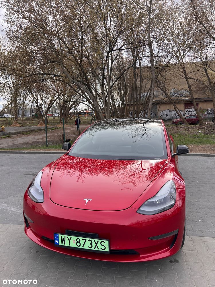 Tesla Model 3 - 1