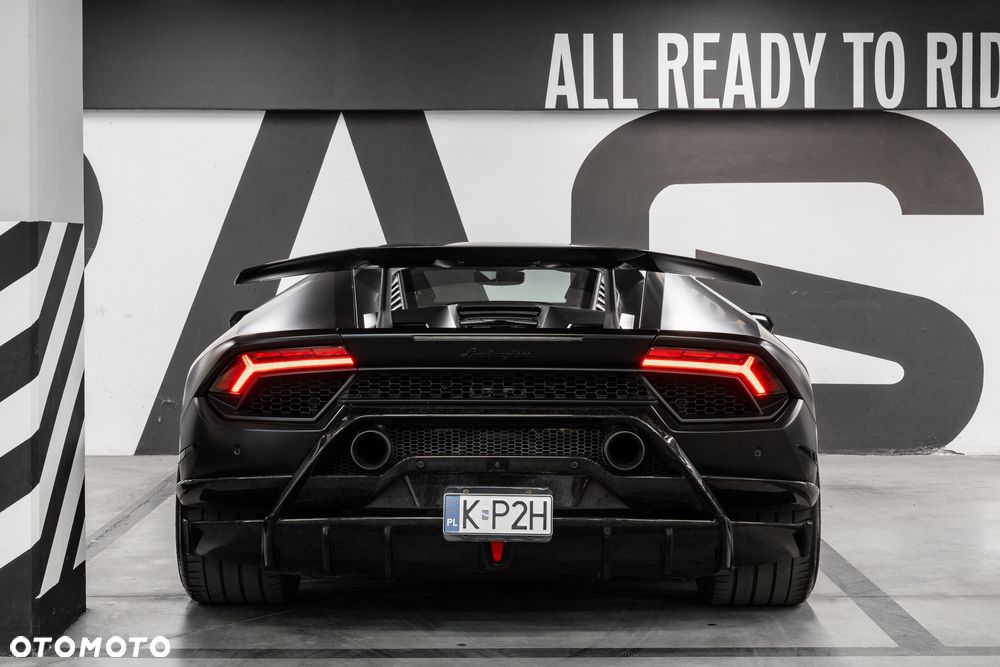 Lamborghini Huracan Performante - 18