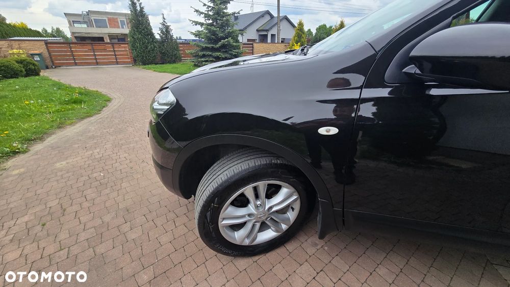 Nissan Qashqai - 25
