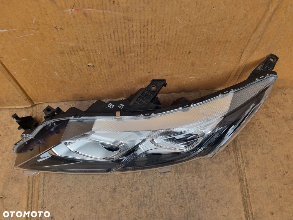 MITSUBISHI ECLIPSE CROSS FULL LED LAMPA PRZEDNIA LEWA - 2