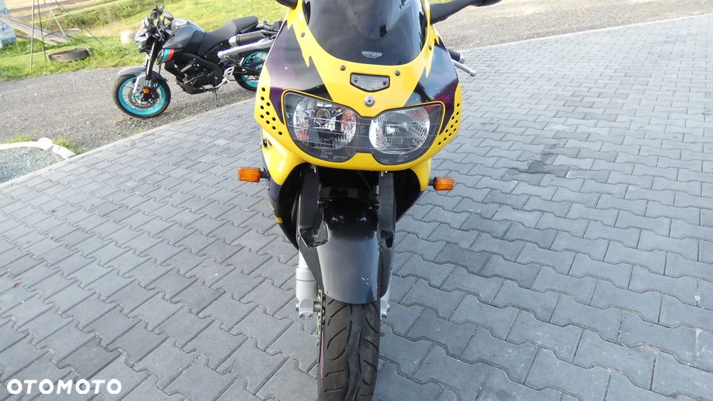 Honda CBR - 4