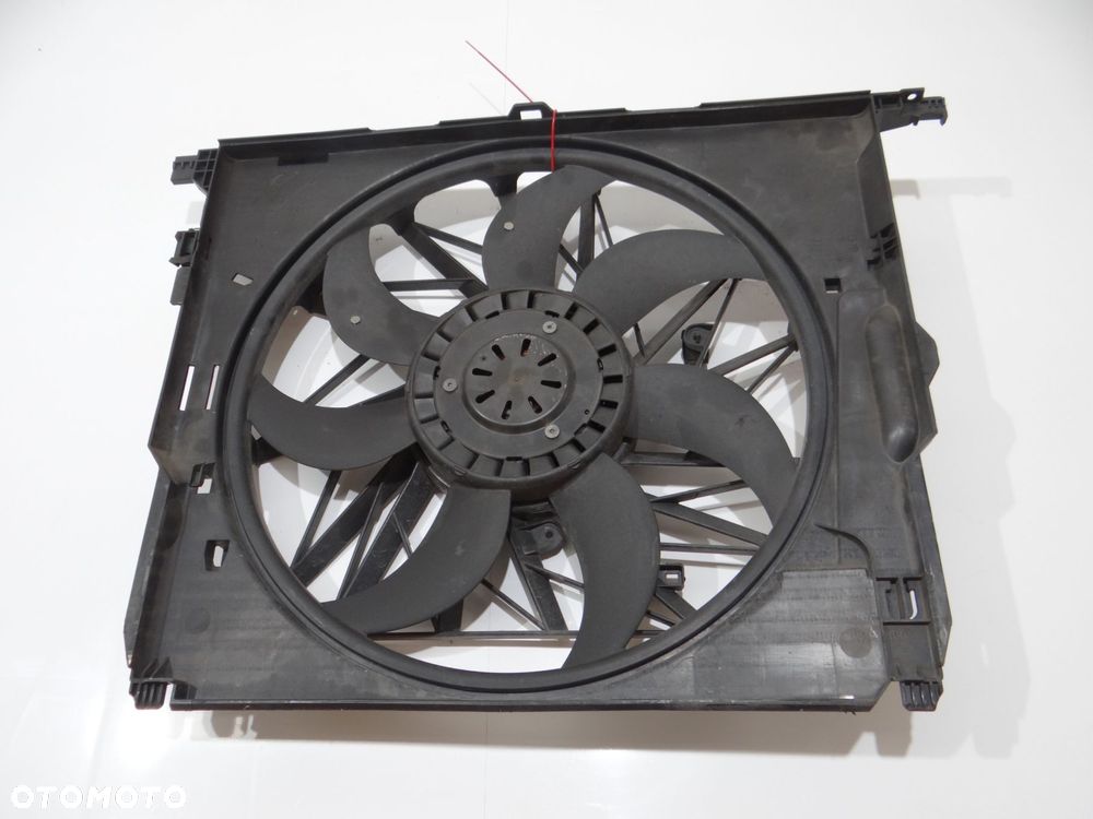 WENTYLATOR CHŁODNICY BMW 5 F10 F11 N47D20C 7575682 7633273 (16098607) - 2