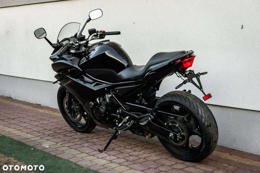 Yamaha XJ - 6