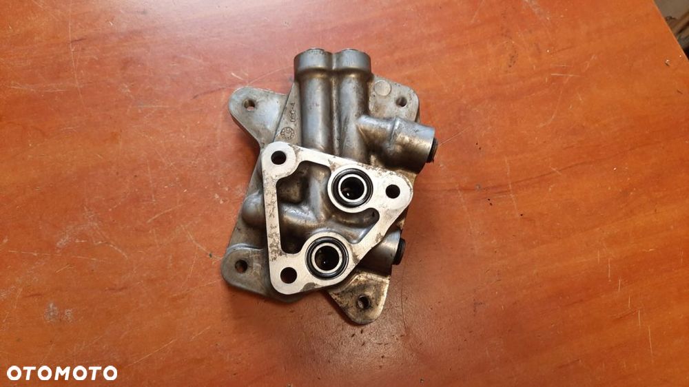 PODSTAWA CHŁODNICY MITSUBISHI L200 2.4 DID 4N15 - 3