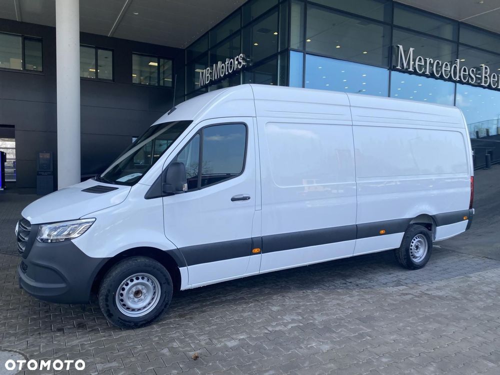 Mercedes-Benz Sprinter - 4