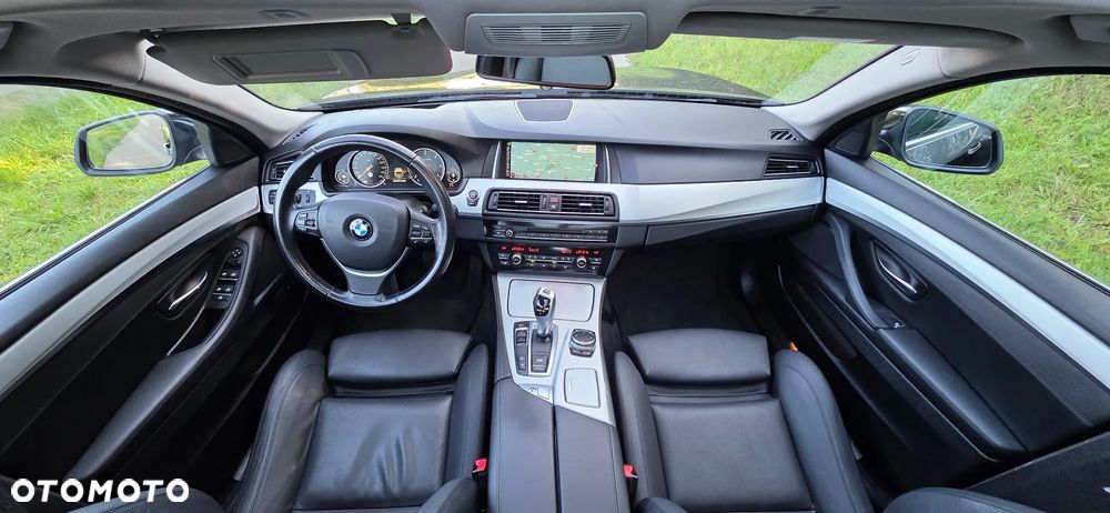 BMW Seria 5 530d xDrive Luxury Line - 17