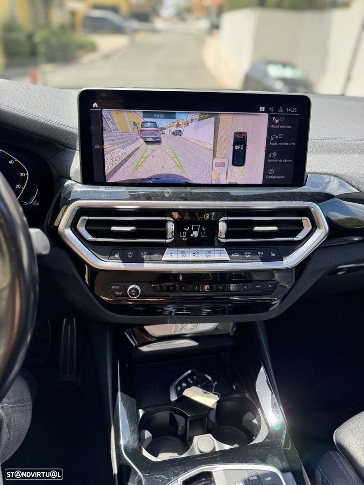 BMW iX3 M Sport Impressive - 44