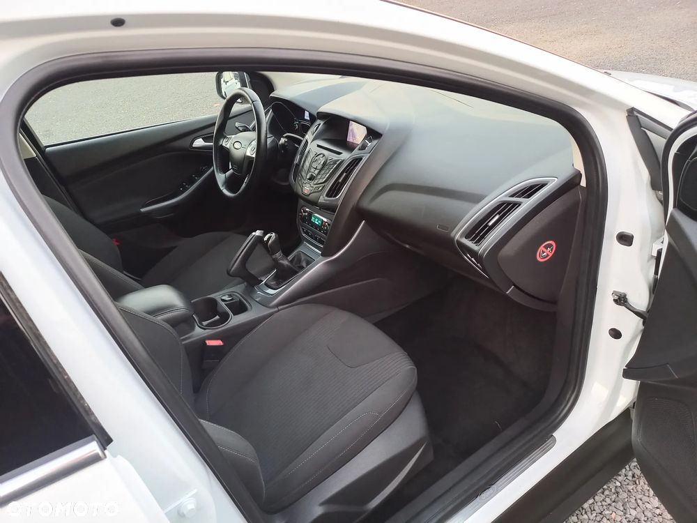 Ford Focus 1.0 EcoBoost Titanium - 22