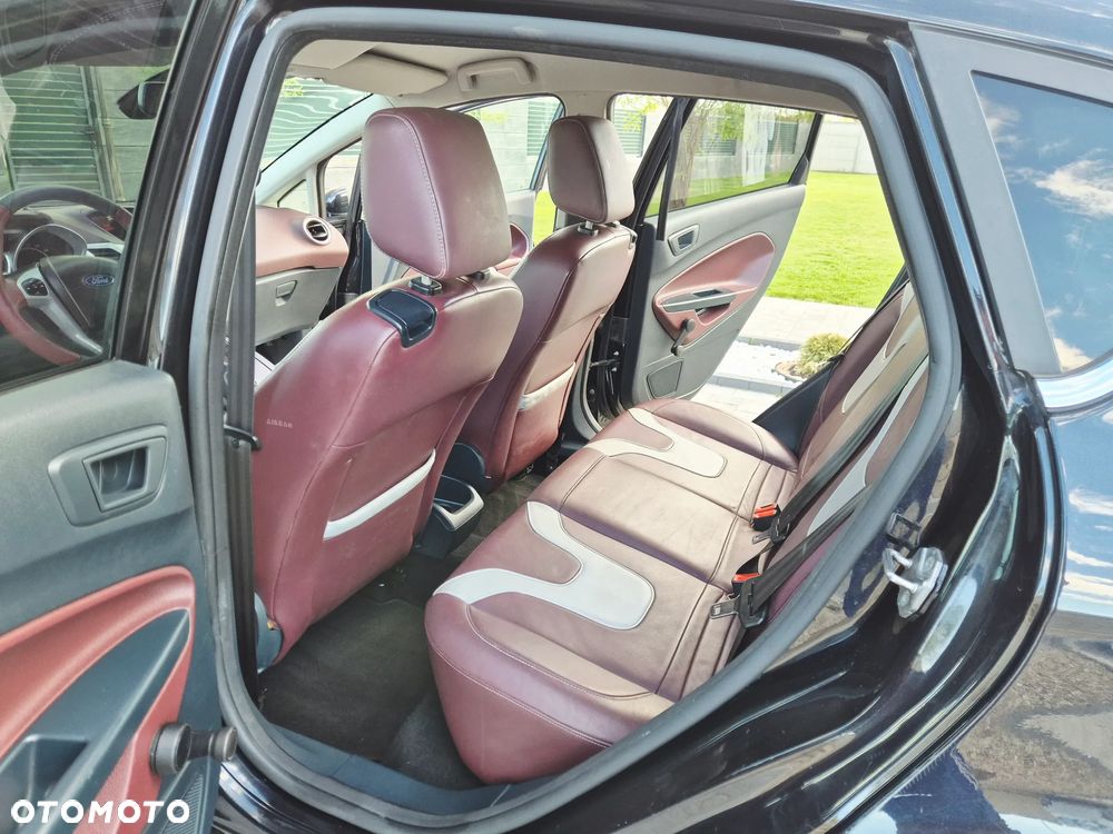 Ford Fiesta 1.4 Champions Edition - 5