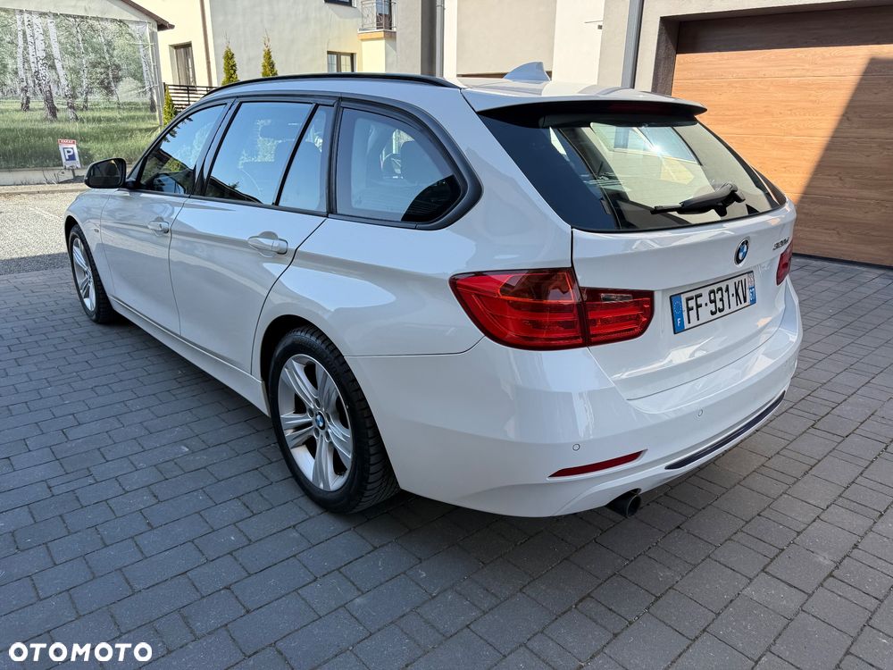 BMW Seria 3 320d Sport Line - 7