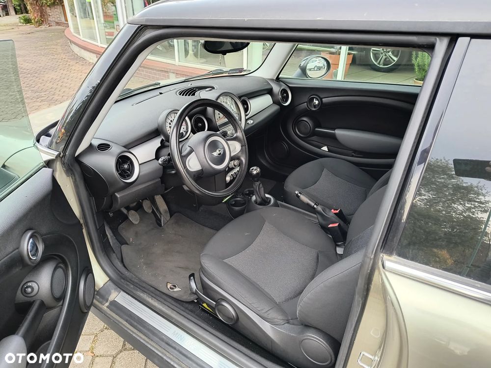MINI ONE Standard - 6