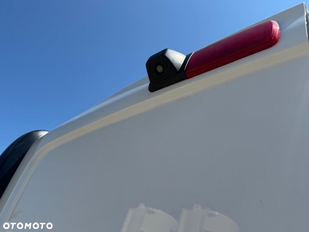 Renault Trafic - 16