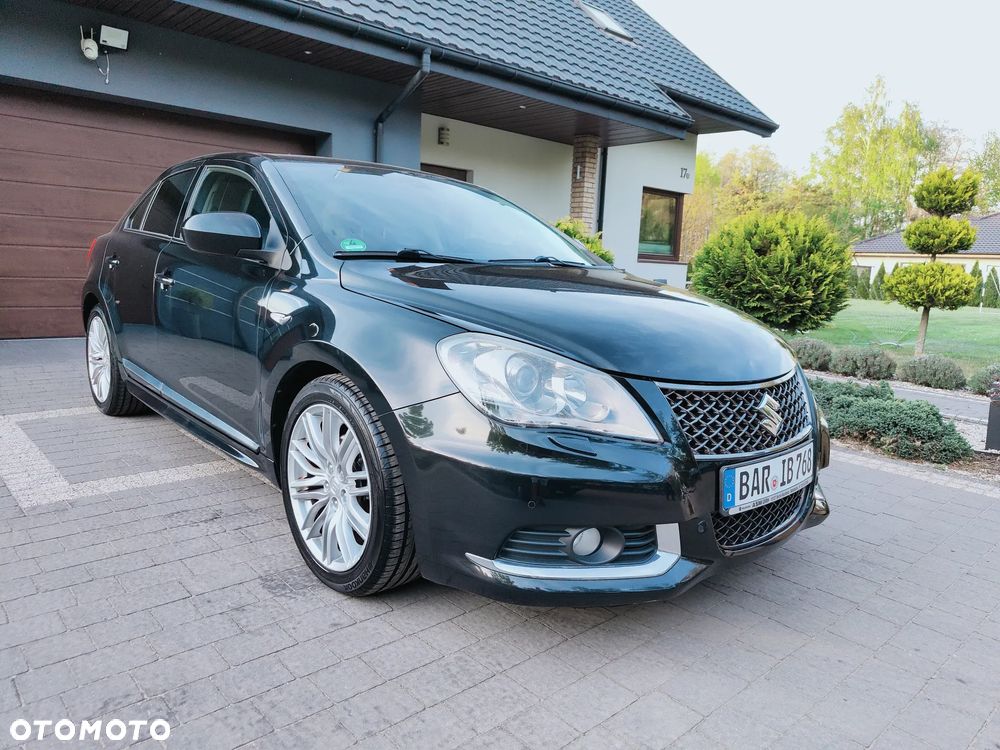 Suzuki Kizashi 2.4 4x4 CVT Sport - 40