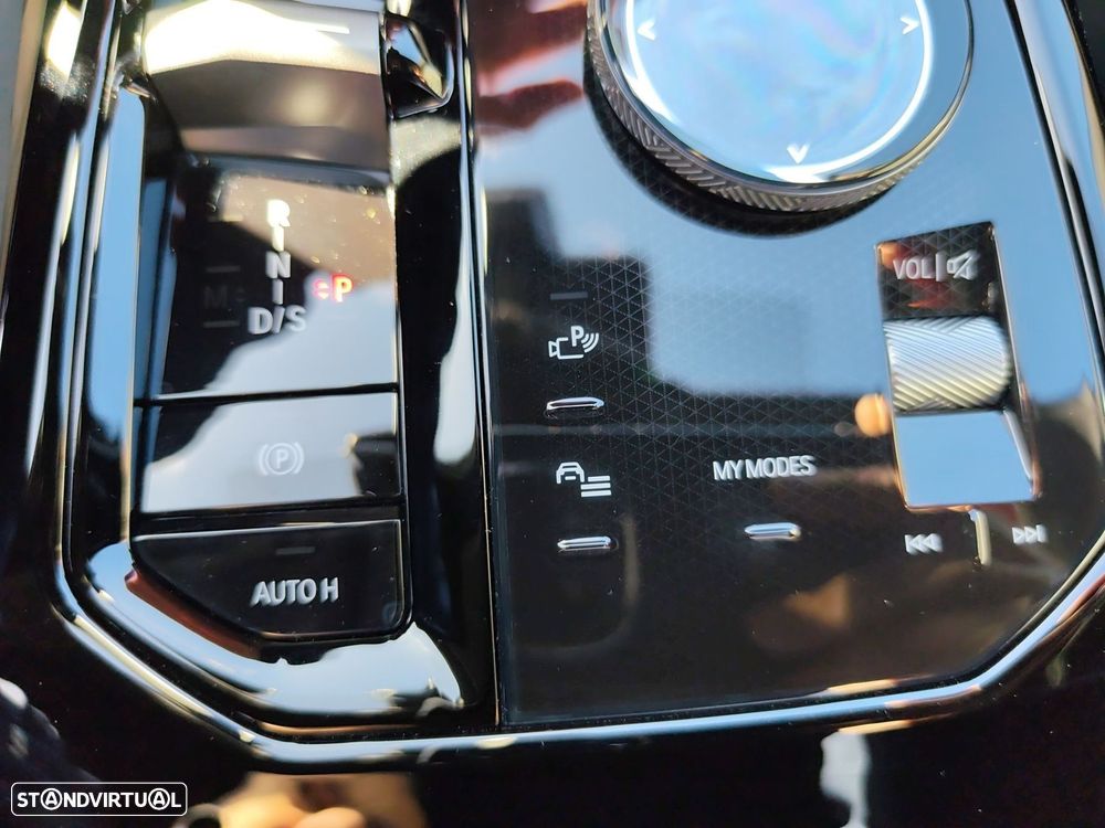 BMW 530 e Pack Desportivo M - 27