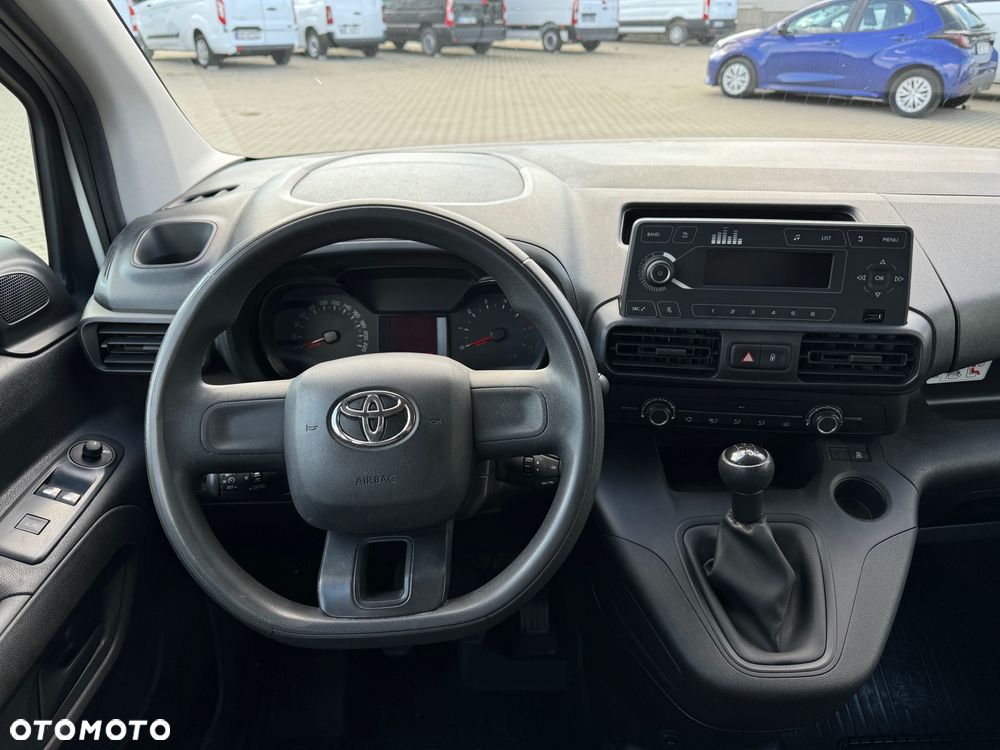 Toyota Proace City 1.5 D-4D Long 2,3t Active (bryg.) - 21