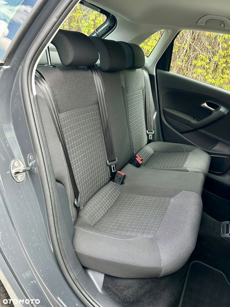 Volkswagen Polo - 11