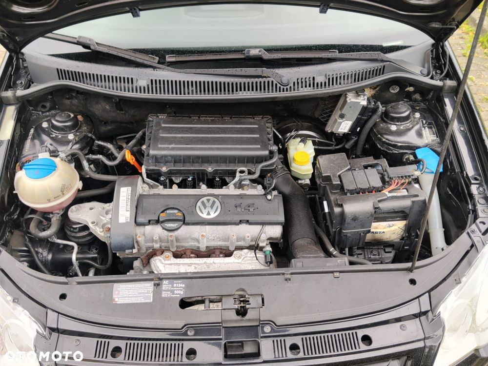 Volkswagen Polo 1.4 16V Trendline - 22