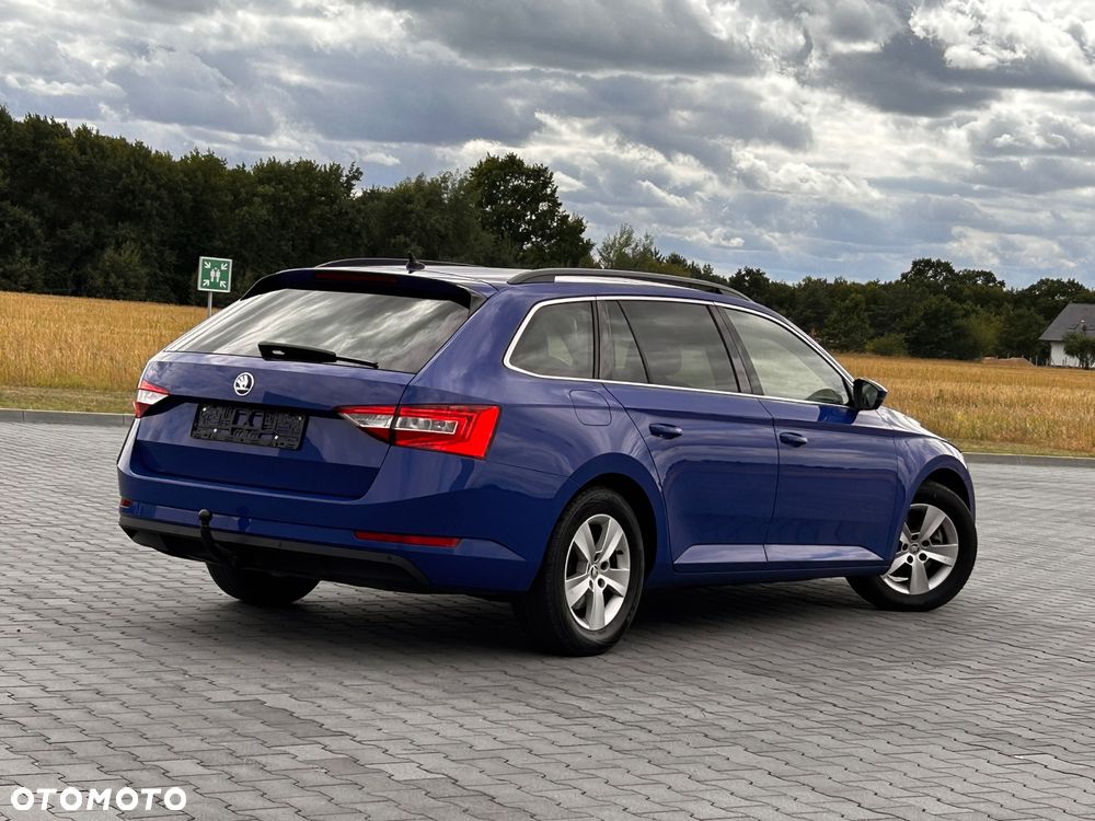 Skoda Superb 2.0 TDI DSG Active - 6