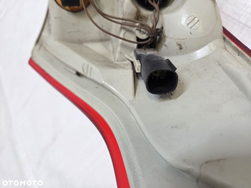 LAMPA TYLNA LEWA W BŁOTNIK FORD KUGA MK2  CV4413405AG - 8