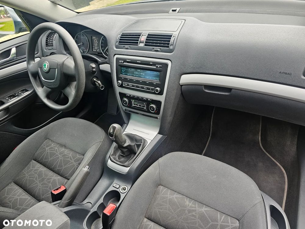 Skoda Octavia - 10