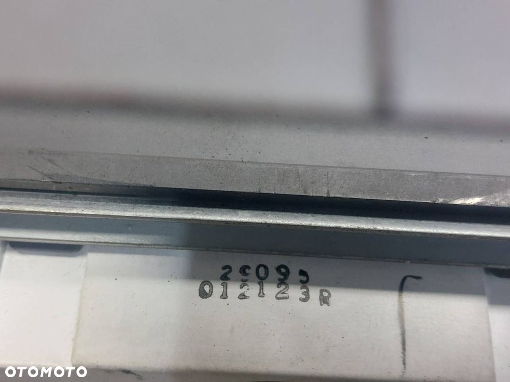 PANEL NAWIEWU KONSOLA ŚRODKOWA RAMKA ZEGAREK PREMACY I CB08A - 10