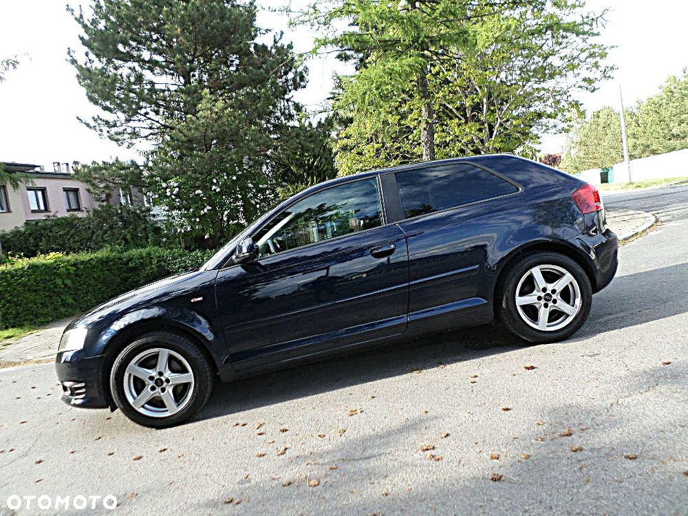 Audi A3 3-drzwiowe 2.0 TDI DPF Ambition - 33